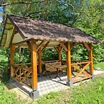 בית נופש River House Huklyvyy